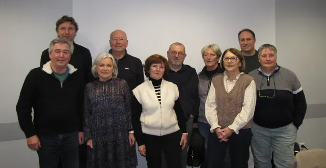 photo  l’équipe dirigeante de l’as du golf de baugé-en-anjou.  &copy;  co 