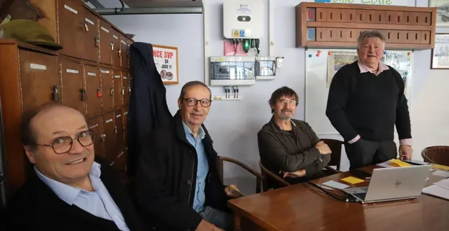 photo  de gauche à droite : guy oger, henri bodet, vice-présidents ;christophe delalande, secrétaire ; et pierrot davy, président. ils ont conduit l’assemblée générale devant plus de 70 présents.  &copy;  co 