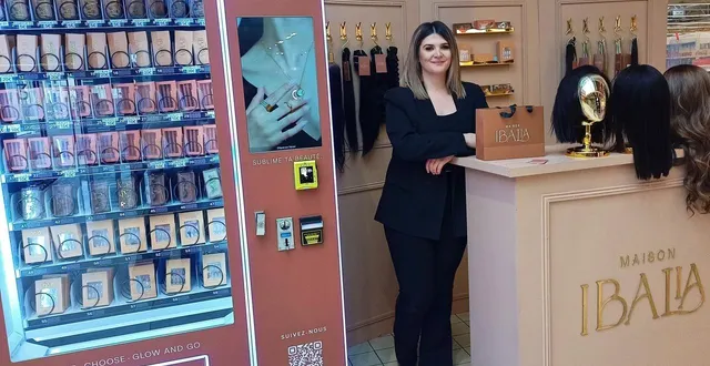 photo  iby bolloré, créatrice de maison ibalia, sa propre marque, a installé son distributeur au bout des caisses de carrefour.   &copy;  le maine libre 