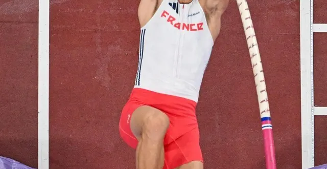 photo  thibaut collet espère surfer sur sa cinquième place aux mondiaux à tokyo, en septembre.  &copy;  antonin thuillier / afp 