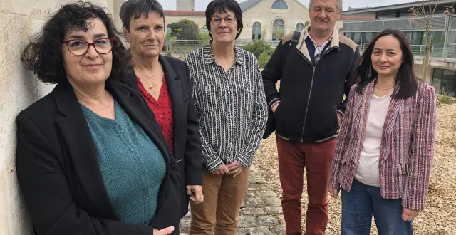 photo  muriel sabourin-benelhadj, catherine pelaud, chantal brillaud, dorick barillot et élodie truong, conseillers départementaux d’opposition, ont réagi aux annonces de coralie dénoues.  &copy;  co - gabin chamereau 
