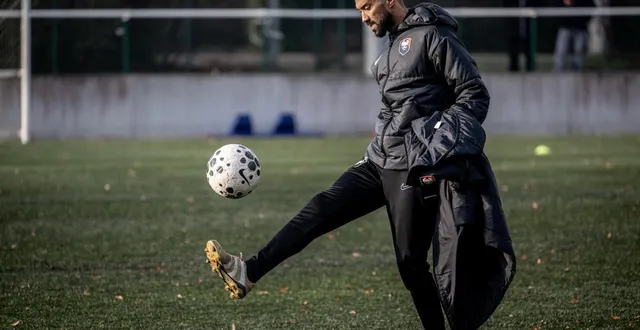photo  gaël clichy et le sm caen espèrent connaître un premier succès ensemble, vendredi 30 janvier 2026 à versailles.  &copy;  martin roche / ouest-france 