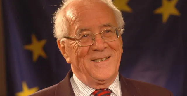 photo  le général morillon a, en plus d’une carrière militaire, été député européen.  &copy;  archives co – laurent combet 