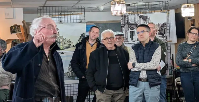 photo  bruno martin a largement animé la soirée échos d’autrefois.  &copy;  ouest-france 