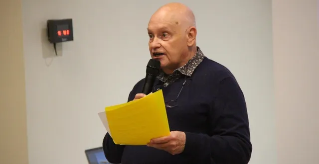 photo  michel chaligné, maire de clermont-créans, près de la flèche (sarthe), briguera un second mandat lors des élections municipales des 15 et 22 mars 2026.  &copy;  ouest-france 