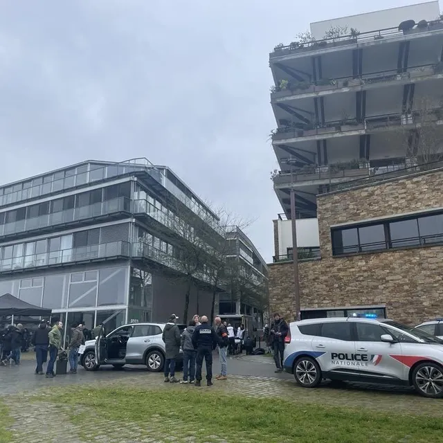 photo le tournage a lieu à nantes, quai françois-mitterrand.  ©  ouest-france