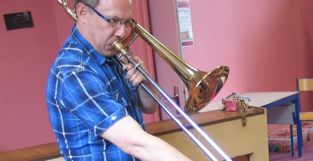 photo  chef de l’harmonie et professeur de l’école de musique municipale à la flèche (sarthe), gilles tricot est décédé.  &copy;  archives ouest-france 