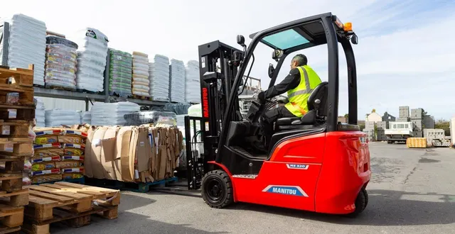 photo  avec un carnet de commandes « solide » au quatrième trimestre 2025, manitou group anticipe une croissance du chiffre d’affaires de l’ordre de 4 % en 2026.  &copy;  ronan algalarrondo 