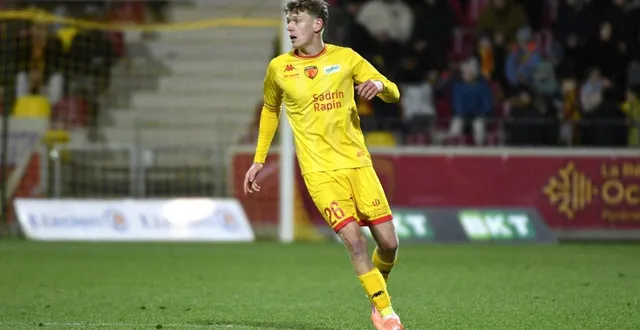 photo  mathis hamdi a débuté avec le mans fc au stade paul-lignon de rodez, vendredi 16 janvier 2026 lors de la 19e journée de ligue 2.  &copy;  maxppp - cédric meravilles 
