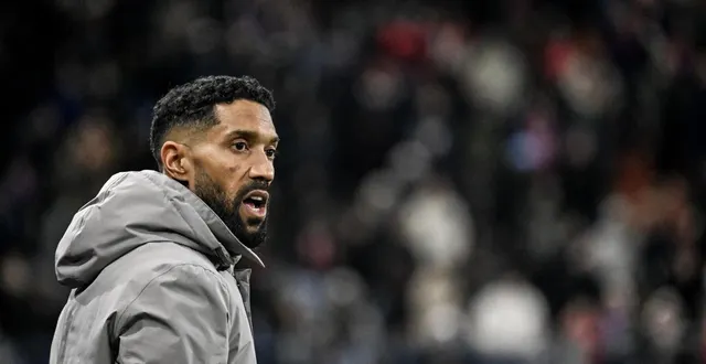 photo  gaël clichy a disputé son troisième match sur le banc du sm caen, ce vendredi 30 janvier.  &copy;  archives martin roche / ouest-france 