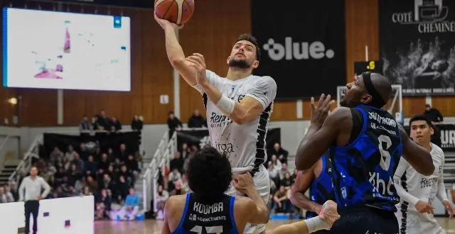 photo  les 16 points d’eliot thillier n’auront pas suffi à l’union rennes basket, qui s’est inclinée sur le parquet de levallois.  &copy;  archives jocelyne régent 