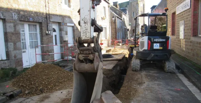 photo  travaux en cours dans la rue de la vallée, à athis-de-l’orne.  &copy;  ouest-france 