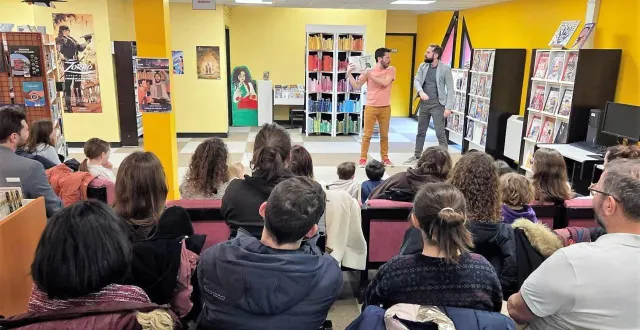 photo  le spectacle, proposé dans le cadre des nuits de la lecture, a séduit le public à la médiathèque.  &copy;  le maine libre 