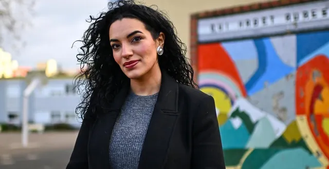 photo  portrait d’imane bounouh qui a créé un compte instagram à succès pendant ses études. elle est attachée parlementaire et de retour au collège joséphine-baker, son collège au mans.   &copy;  franck dubray / ouest france 