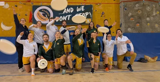 photo  les klakos launchers organisaient la dernière phase du championnat régional d’ultimate frisbee. les rencontres n’engendrent jamais la mélancolie.  &copy;  klakos launchers 