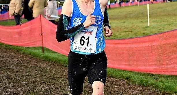 photo  le coureur normand valentin gondouin, originaire de flers (orne), licencié au stade saint-lois athlétisme depuis 2025.  &copy;  normandie course à pied 