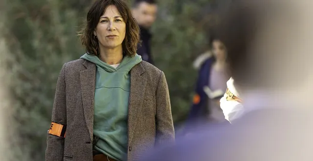 photo  virginie hocq incarne l’instinctive caroline flament.  &copy;  â© philippe le roux - france tã©lã©visions - mercer productions 