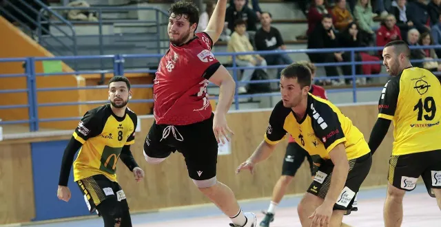 photo  les niortais ont joué leur dernier match (à domicile) contre segré (31-42), le 14 décembre 2025.  &copy;  co - benoit felace 