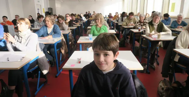 photo  la dictée intitulée « le rat de bibliothèque et l’enfant » avait un côté intergénérationnel, ce samedi 31 janvier 2026, au mans (sarthe).  &copy;  ouest-france 