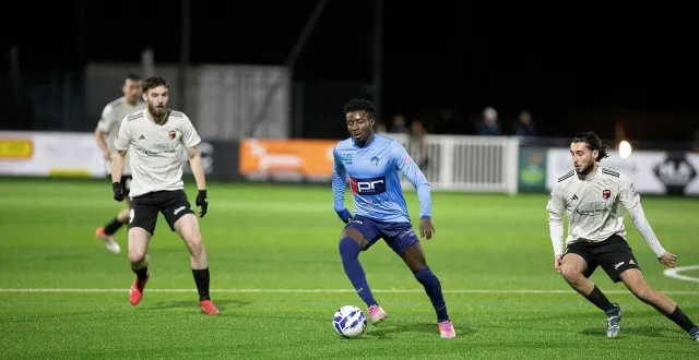 photo  djakaridja soro et le fcna sont toujours invaincus à domicile.  &copy;  co - clémence chauvin 