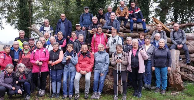 photo  lors d’une randonnée pédestre proposée par le club cyclo marche monsévrien (ccmm).  &copy;  co 