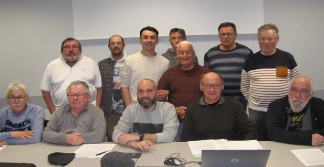 photo  l’équipe dirigeante de la gaule baugeoise.  &copy;  co 