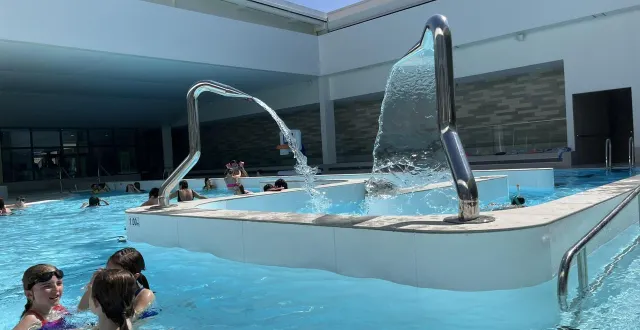 photo  malgré un prêt pour financer la construction du centre aquatique communautaire, la capacité de désendettement de la communauté de communes du perche émeraude ne s’est pas dégradée.  &copy;  le maine libre 