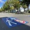 photo  20 km/h, c’est désormais la vitesse à adopter dans le centre-bourg de seiches-sur-le-loir (maine-et-loire). photo d’illustration. 