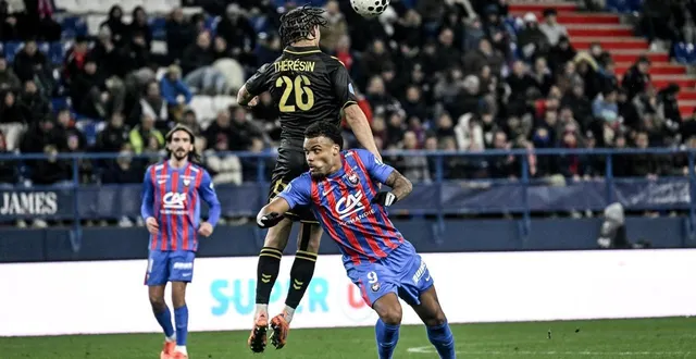 photo  alexandre duville-parsemain aura été la seule recrue du sm caen durant le mercato d’hiver 2026.  &copy;  martin roche / ouest-france 