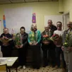 photo  odile david, adjointe aux affaires sociales, a remis des compositions florales aux neuf participants du concours des maisons fleuries. 