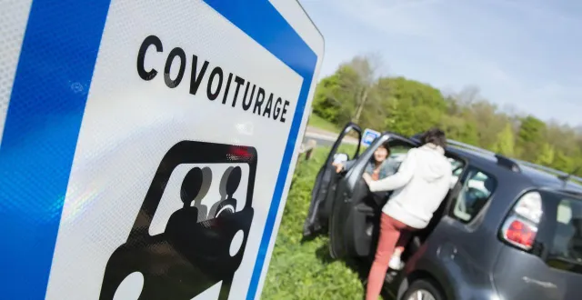 photo  le pôle métropolitain mobilités le mans-sarthe modifie les tarifs de covoiturage via l’application blablacar daily. désormais, les conducteurs peuvent percevoir entre 1 € et 3 € par passager et par trajet. trajet qui reste gratuit pour le passager.  &copy;  archives ouest-france 