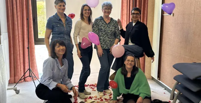 photo  six femmes ont participé au shooting photos organisée par des étudiantes en parcours carrières sociales à cholet (maine-et-loire).  &copy;  ouest-france 