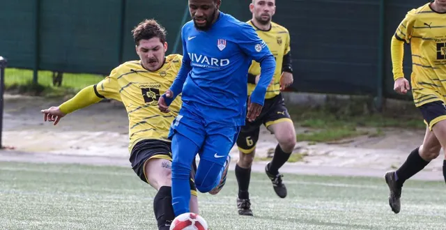 photo  comme loué, l’équipe d de sablé s’offre un peu d’air en fin de classement après son succès.  &copy;  le maine libre 