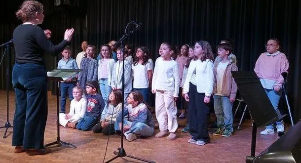 photo  les élèves de l’école léonard-de-vinci ont clôturé cette audition partagée avec beaucoup de sérieux.  &copy;  ouest-france 