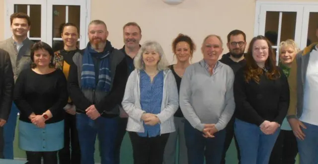 photo  la liste engagé pour un village qu’on aime, menée par vincent gruau, tête de liste (deuxième à gauche).  &copy;  ouest-france 