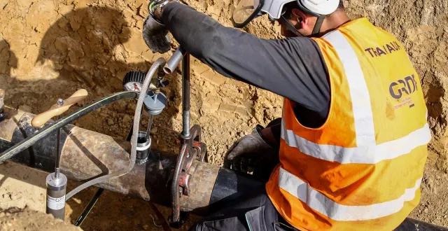 photo  en 2025, grdf a posé 162 km de canalisations pour connecter les sites de production de gaz vert avec le réseau.  &copy;  grdf 