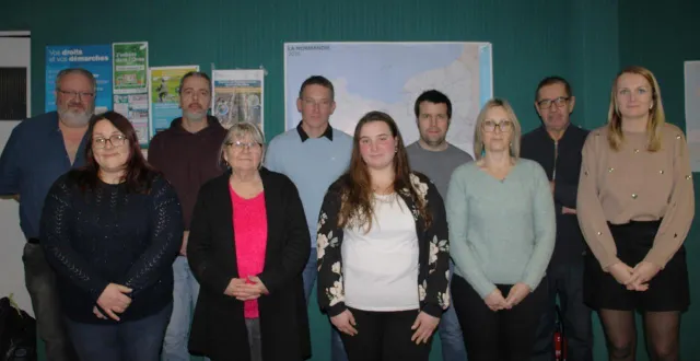 photo  au 1er rang, de gauche à droite : chloé hamard, marie-hélène cassol, solène carpentier, sabrina blais et alice rougé. au 2e rang, de gauche à droite : jean-paul cavey, mickaël zeymes, frédéric vannier, freddy garcia et frédéric alzamora. il manque alicia guérain et névin soomadoo.  &copy;  ouest-france 