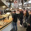 photo une soirée de voyage culinaire est organisée aux halles biltoki à angers.