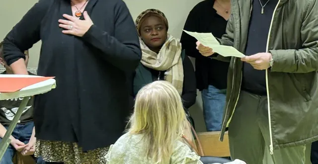 photo  une cérémonie de départ en retraite très chaleureuse.  &copy;  ouest-france 