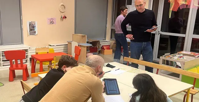 photo  nouvel épisode de vis ma vie et d’échange intrafamiliaux avec cette soirée organisée par pass’âge, vendredi 30. l’escape game permettait à chacun de mieux comprendre et de s’exprimer sur la notion de harcèlement. de ces expressions naîtront des affiches ressources de communication pour l’association.  &copy;  ouest-france 