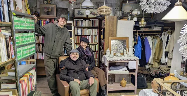 photo  de gauche à droite : yendi le scouarnec, jean-luc récup’et marie gendron.  &copy;  le maine libre 