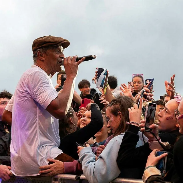 photo toujours considéré comme proche de ses fans, des courts de tennis aux festivals, yannick noah n’hésite jamais à descendre au milieu du public.  ©  archives ouest-france
