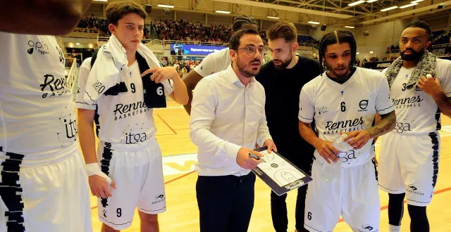 photo  bastien demeuré a passé une semaine au plus près des new york knicks.  &copy;  archives julien kammerer 