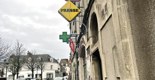 photo  la police est intervenue vers 10h15, après une nouvelle tentative de vol à main armée dans le bureau de tabac de toutes-aides à nantes.  &copy;  ouest-france 