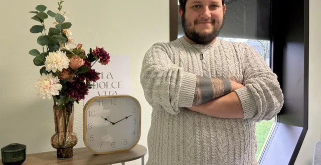 photo  tom caron a ouvert son cabinet de psychologie en janvier 2026 à alençon.  &copy;  ouest-france 