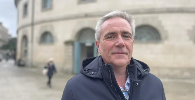 photo  michel génois, 57 ans, espère passer du fauteuil de maire de la roche mabile à celui d’alençon, lors des prochaines élections municipales.  &copy;  ouest-france 