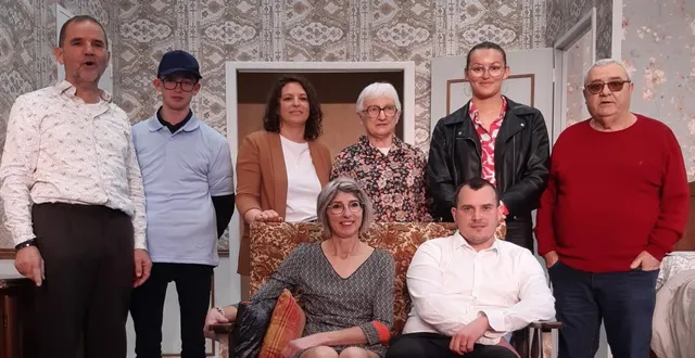 photo  les acteurs de la comédie « alors arlette, heureuse ? ».  &copy;  co 