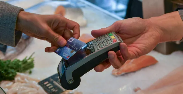 photo  15 millions d’euros ont été collectés via le dispositif l’arrondi solidaire, piloté par la société microdon, une filiale de la banque postale.  &copy;  archives le maine libre - yvon loue 