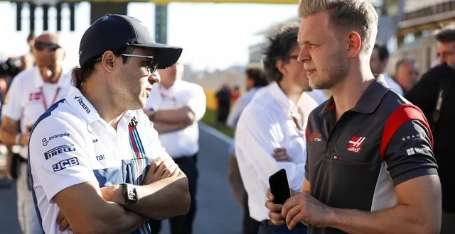 photo  les pilotes felipe massa et kevin magnussen donneront le coup d’envoi du derby du maine entre le mans fc et le stade lavallois, le 7 février 2026.  &copy;  dppi via afp 