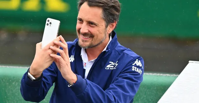 photo  vincent cerutti, animateur radio, speaker aux 24 heures du mans.  &copy;  franck dubray / ouest france 